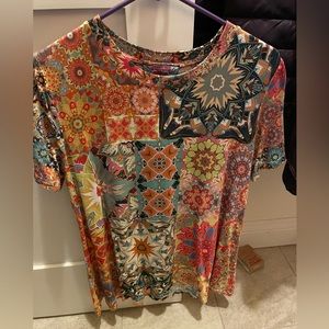 Johnny Was bamboo tee size L